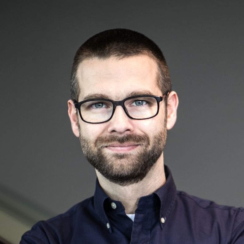    Várkonyi Gábor
