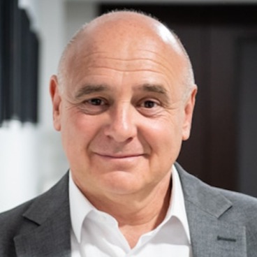     Rónai Egon

