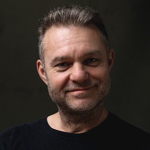     Tóth Szabolcs Töhötöm
