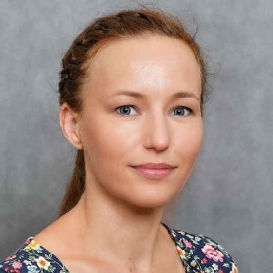     Szepesi Elza
