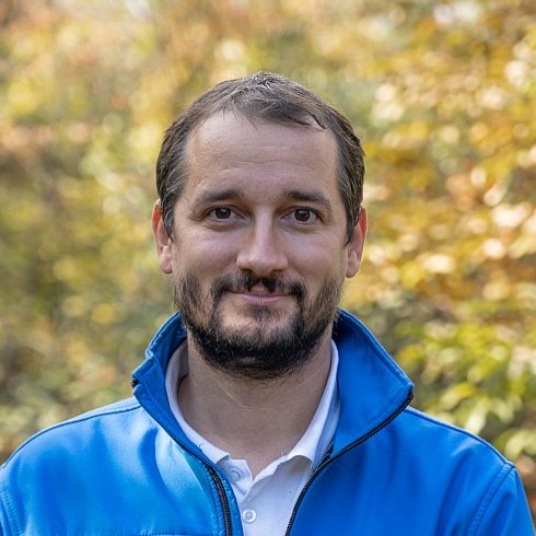     Petényi Mirkó
