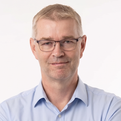     Kisházi Gábor
