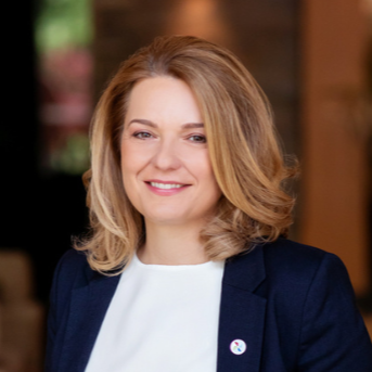     Juszkó Anita
