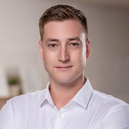     Pataki Balázs
