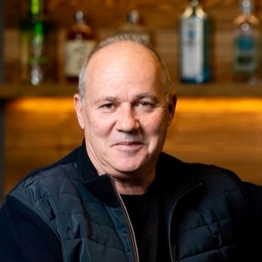     Mészáros Zoltán
