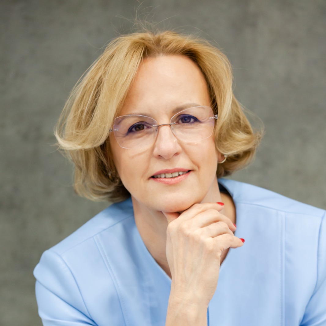     Janata Kriszta
