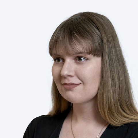     Varga Adrienn
