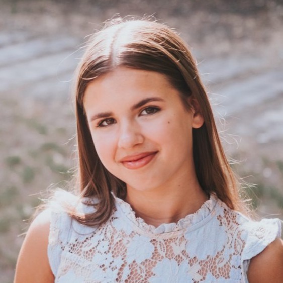     Lukács Anna
