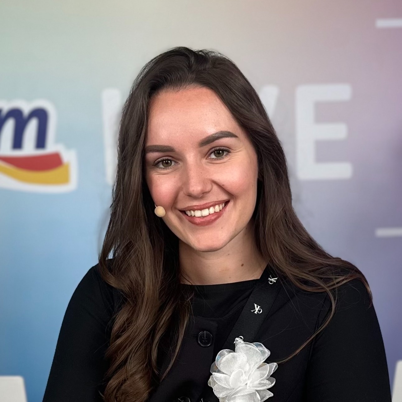     Hajnal Fanni
