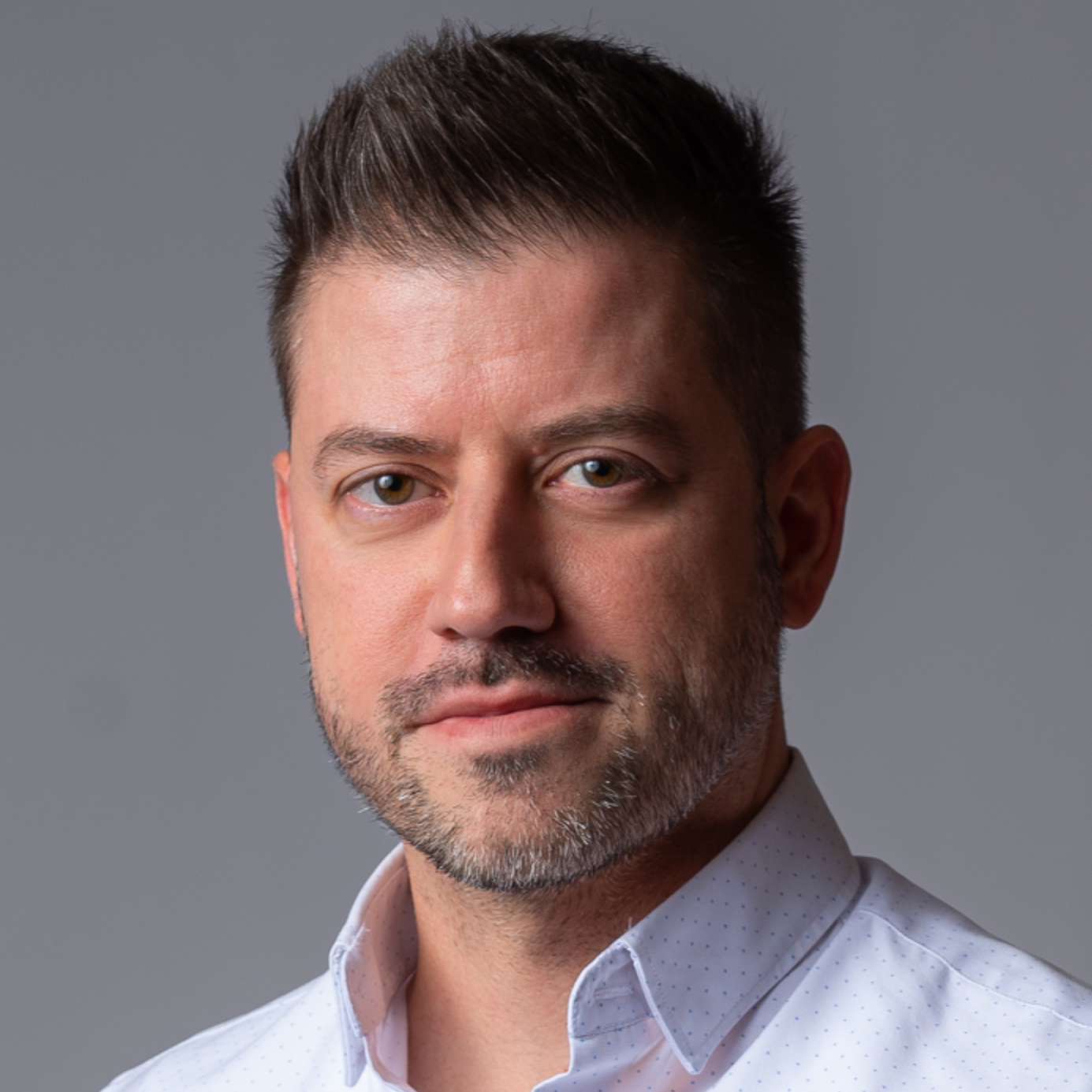     Lunczner Ádám
