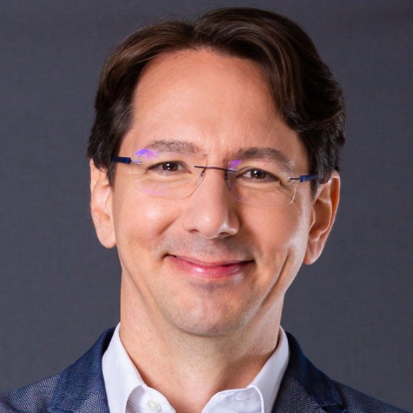     Kis Gergely
