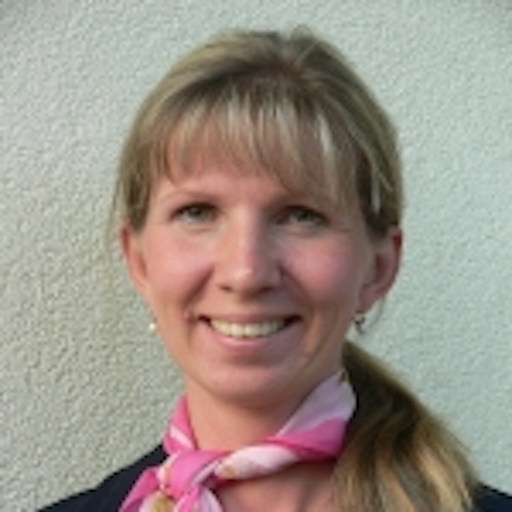     Varga Katrin
